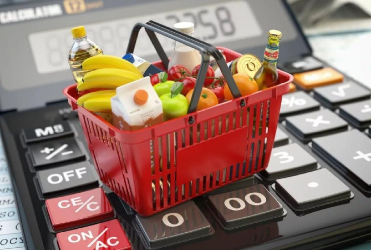 Почти половину своих доходов казахстанцы тратят на еду