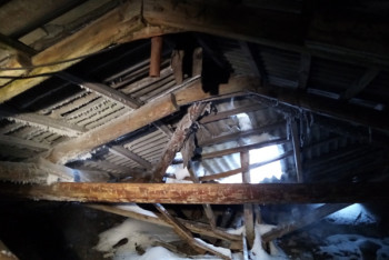 Фотография к новости: В жилом доме в Петропавловске обрушилась кровля