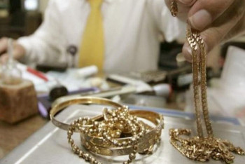 Фотография к новости: Две женщины обвели вокруг пальца пять ломбардов в Талдыкоргане