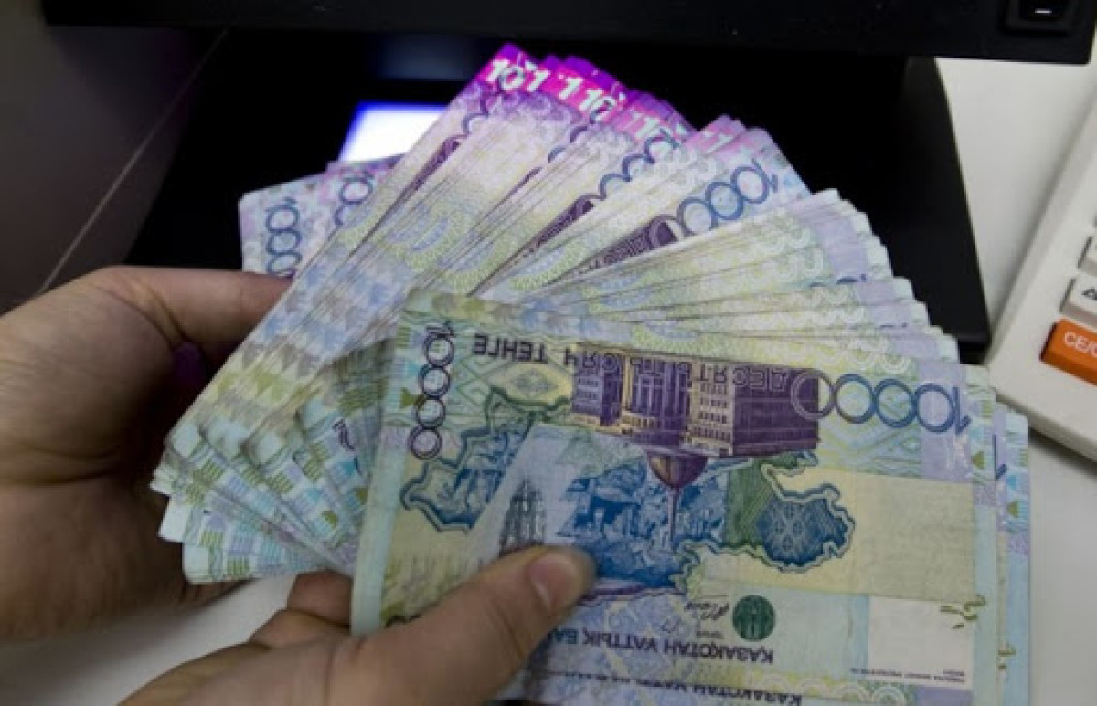 Штраф в 12 миллионов выплатит сотрудник ДУИС за взятку