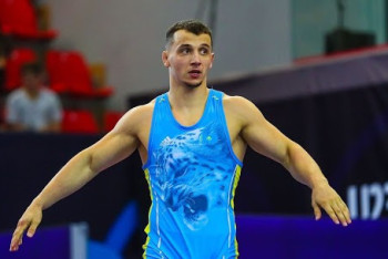 Фотография к новости: Казахстанец Шадукаев вышел в финал чемпионата Азии по греко-римской борьбе