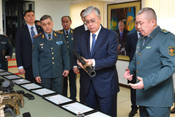 Фотография к новости: Токаев посетил штаб-квартиру разведывательного управления ВС