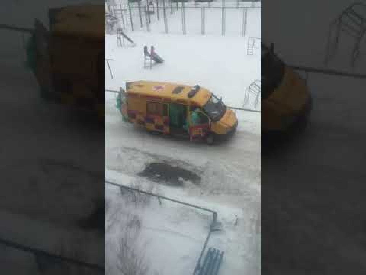 кадр из видео