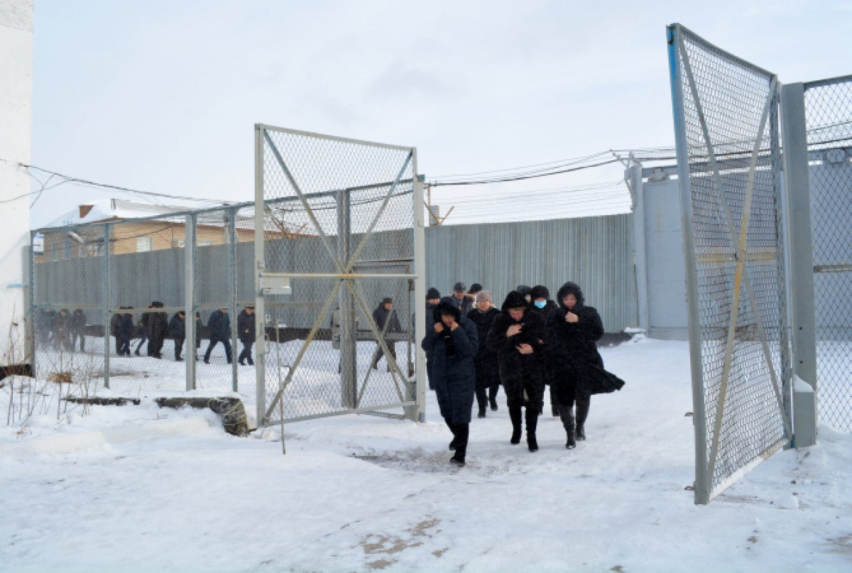 Госслужащие навестили в колонии своих бывших коллег в Петропавловске
