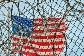 Фотография к новости: США ужесточили правила выдачи грин-карт