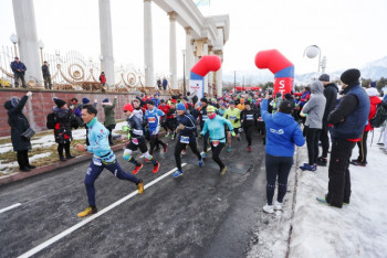 Фотография к новости: Супружеская пара победила в зимнем забеге в Алматы
