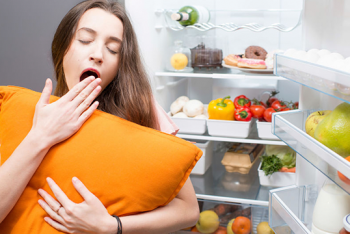 Фотография к новости: Мешающие здоровому сну продукты назвали ученые