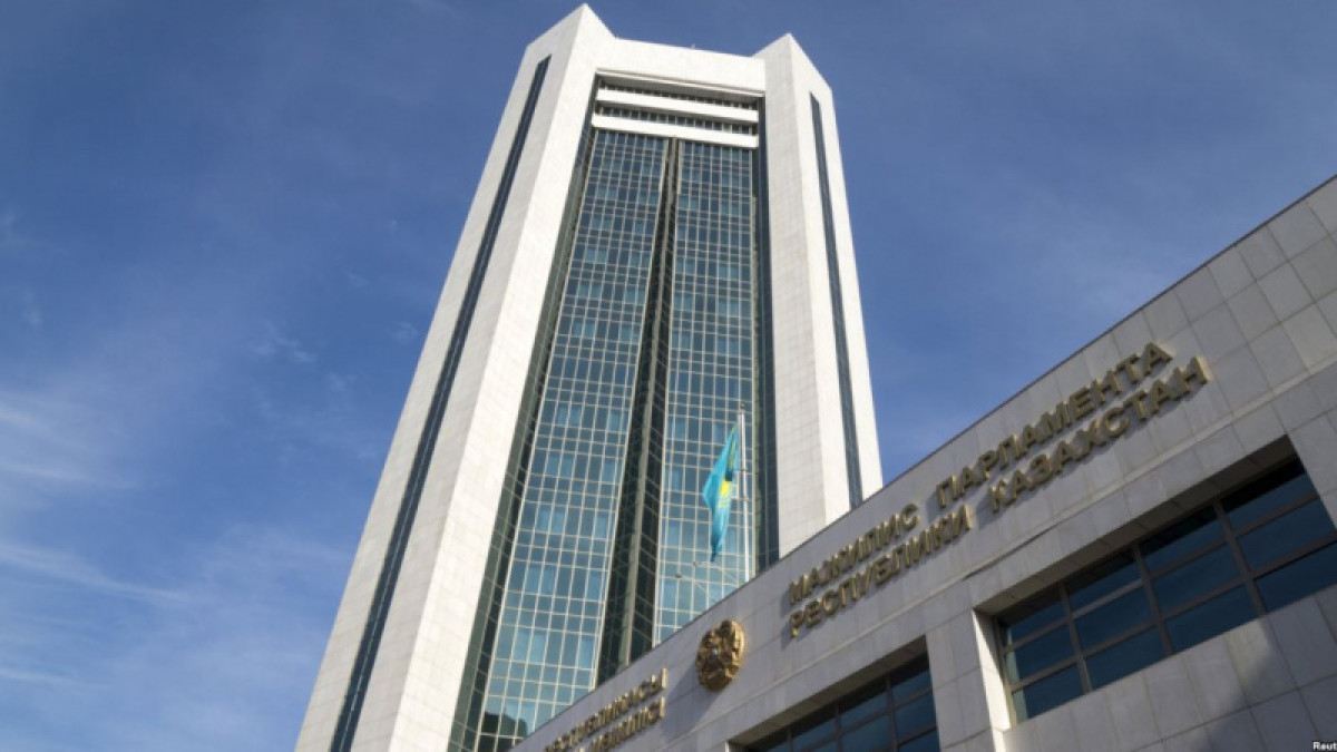 Вовремя провести противопаводковые мероприятия поручил Мамин