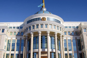 Фотография к новости: Президент внес изменения в указ о проведении отчетных встреч с населением