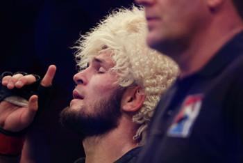 Фотография к новости: Хабиб Нурмагомедов посвятил пост депортации чеченцев и ингушей в Казахстан и Сибирь