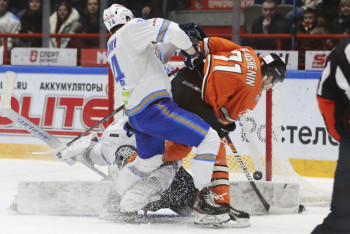 Фотография к новости: "Пять безответных шайб" - "Барыс" проиграл "Амуру"