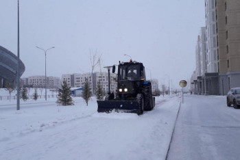 Как убирают снег на улицах Нур-Султана, рассказали в акимате