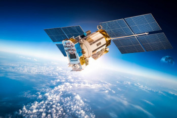 Фотография к новости: Новую партию спутников OneWeb доставили на Байконур