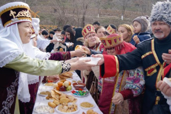 Фотография к новости: Отмечать Наурыз в течение девяти дней предлагают в Казахстане