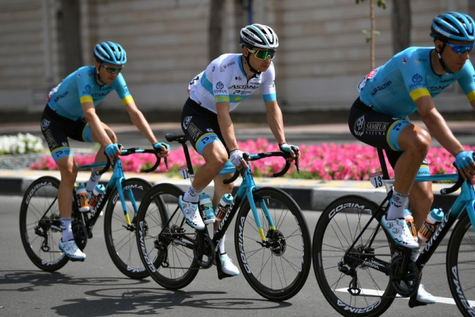 Фотография к новости: Алексей Луценко стал третьим в экстренно завершившейся из-за коронавируса велогонки "Тур ОАЭ"