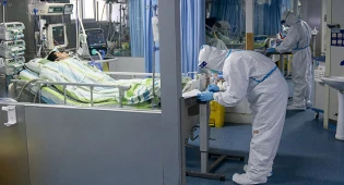 Число жертв коронавируса в Китае возросло до 2870