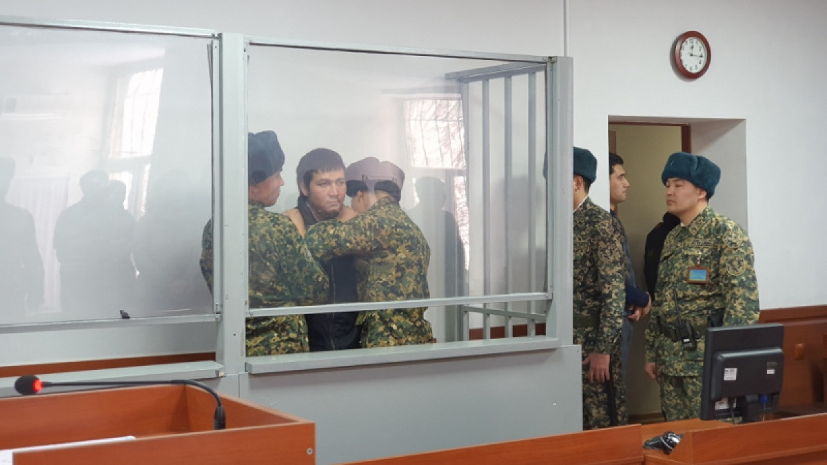 Пожизненно осужденному за детоубийство суд отказал в смягчении наказания в Караганде