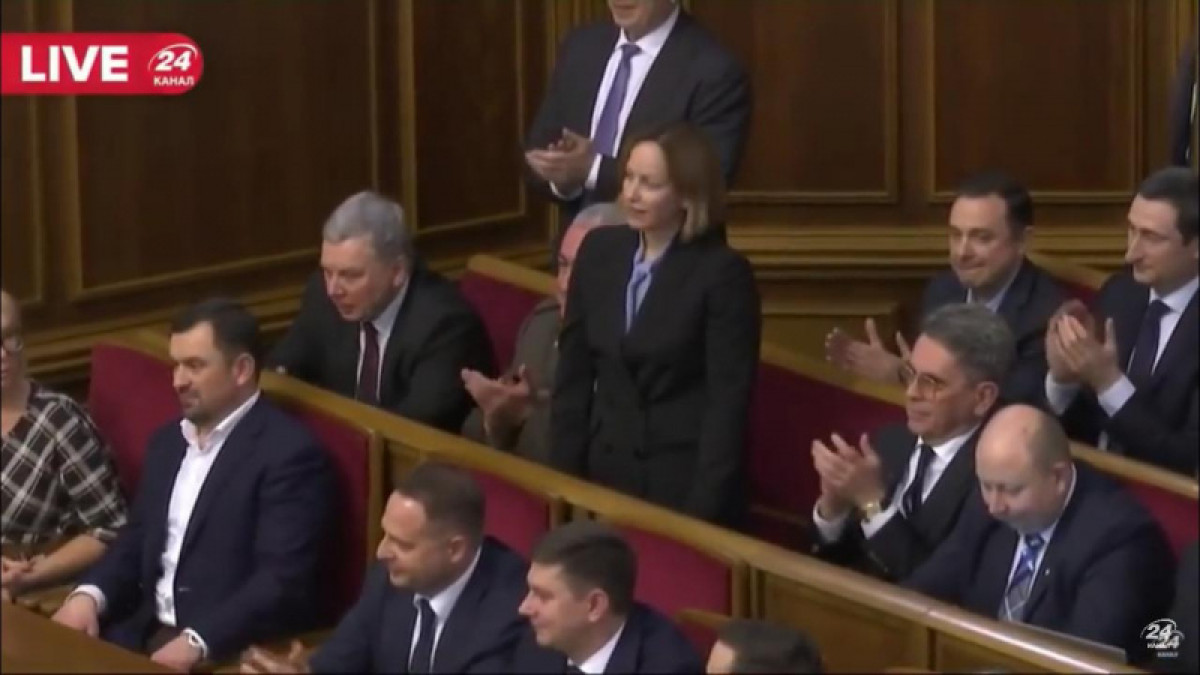 Новый премьер Украины забыл представить министра-женщину и оправдался за сексизм