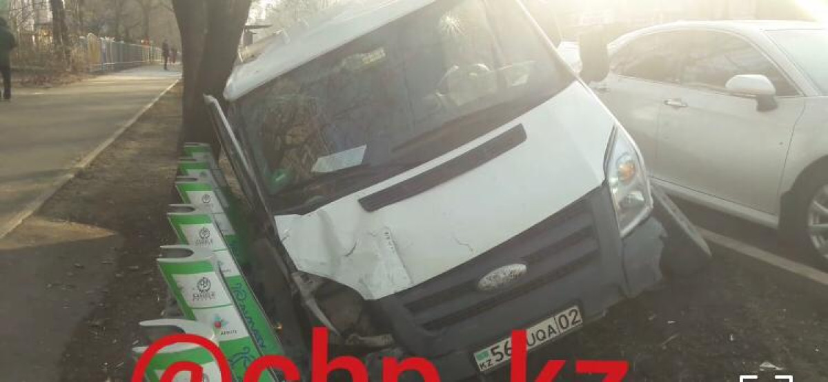 Обеих ног лишилась женщина в результате ДТП в Алматы