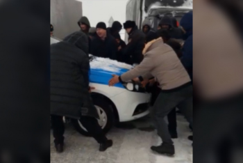 Фотография к новости: "Им было смешно, а сейчас им несмешно" - глава МИОР об оказавших сопротивление полиции на закрытой трассе водителях