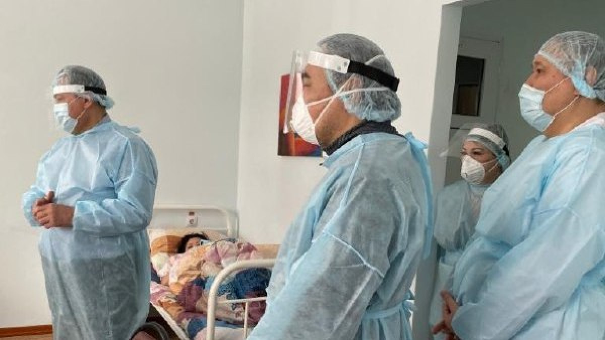 Замакима Алматы проинспектировал условия содержания граждан, находящихся на карантине