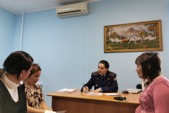 Фотография к новости: Три сестры 30 лет жили без документов в СКО