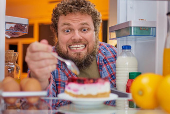 Фотография к новости: Диетолог рассказал, как питаться на карантине