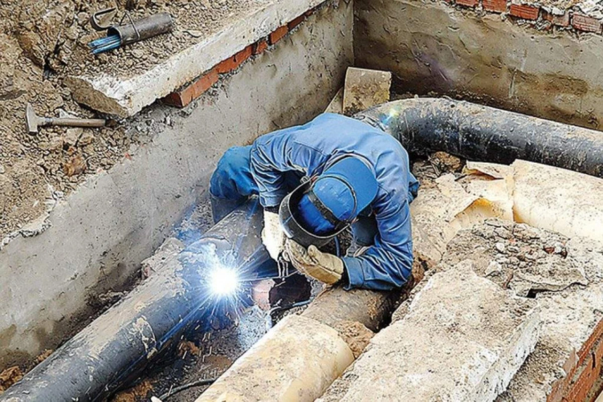 Весь город Сарань остался без воды в Карагандинской области