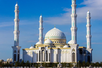 Фотография к новости: Чтение пятничной молитвы приостановили в мечетях Казахстана