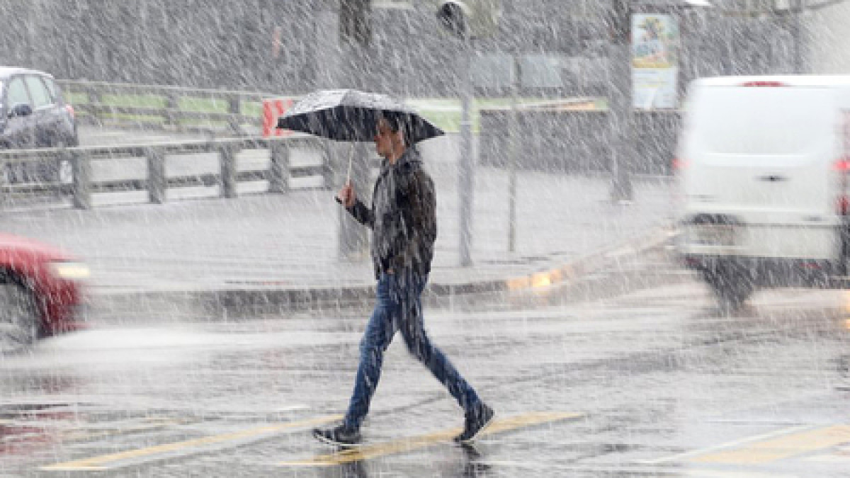 Синоптики прогнозируют осадки в виде дождя и снега в Казахстане