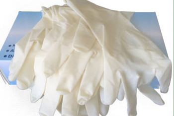 Фотография к новости: В ЗКО задержана фура с латексными перчатками на 3,5 миллиона тенге