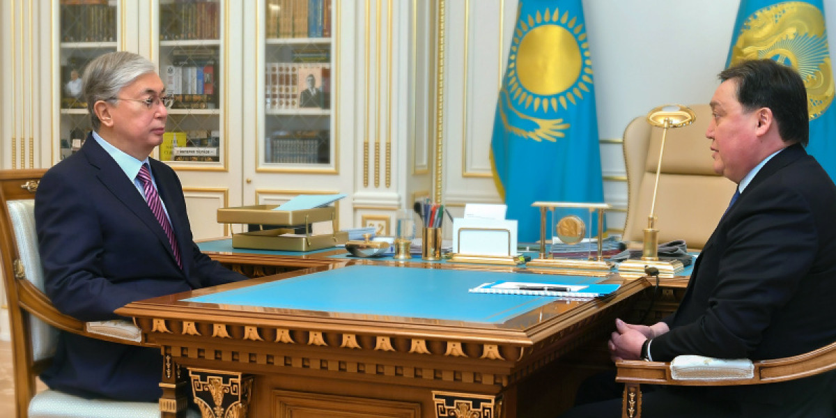 Токаеву доложили о введении карантина в городах Нур-Султане и Алматы