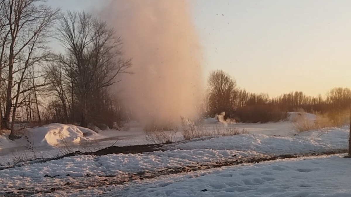 Взрывы на реках Костанайской области прокомментировали в ДЧС