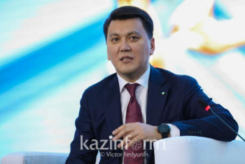 Фотография к новости: "Елбасы удалось подготовить страну к трансформации и обеспечить мягкий транзит власти" - Ерлан Карин