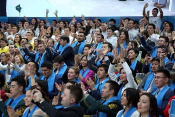 Фотография к новости: Елбасы всегда уделяет внимание развитию казахстанской молодежи - эксперт