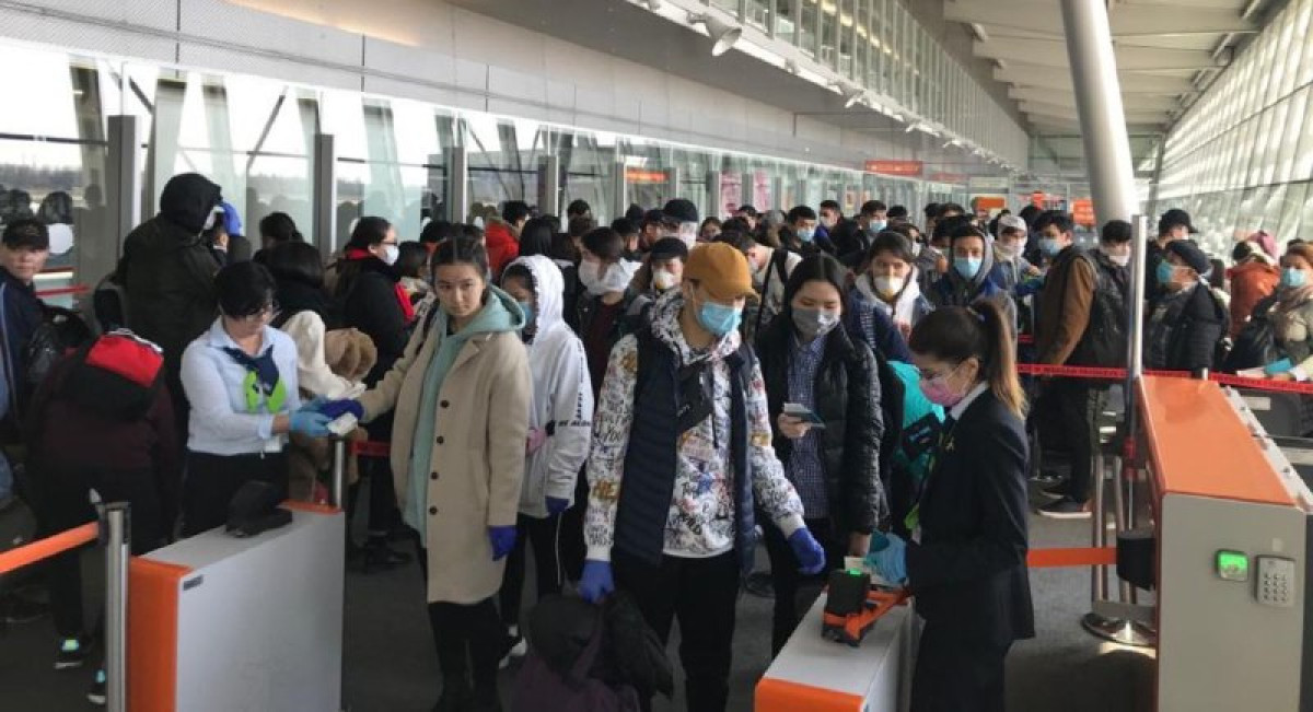 Более 200 казахстанцев вернулись домой из Польши