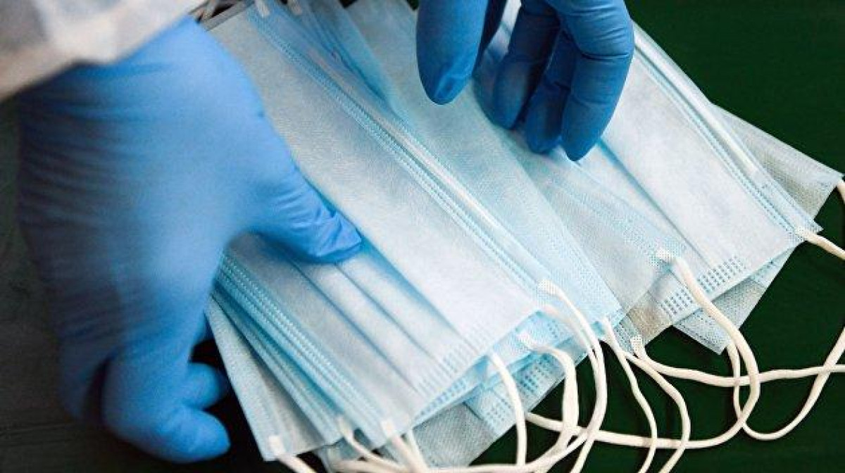 Очередная партия масок и перчаток поступила в аптеки Нур-Султана