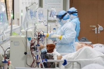 Фотография к новости: Пациенты с COVID-19 могут заражать после выздоровления