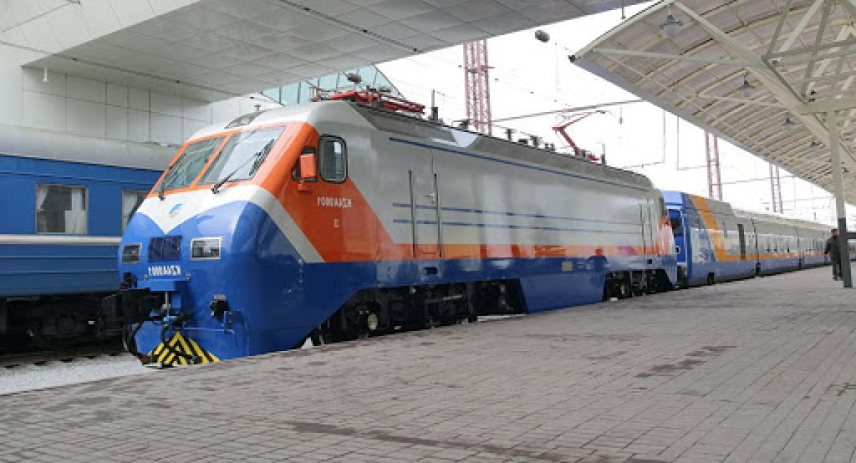 Движение пассажирских поездов в Актобе приостановлено с 31 марта