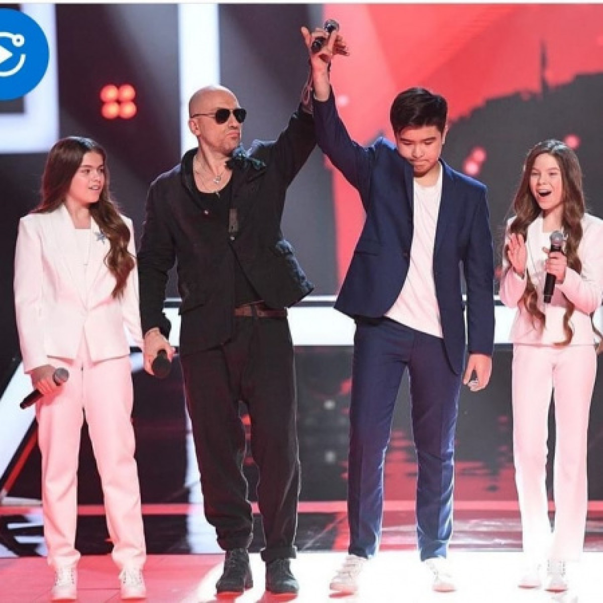 instagram / @mirzhanzhidebaii