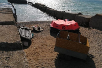 Фотография к новости: Россиянин пытался самоизолироваться в палатке на крымском пляже