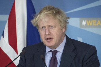 Фотография к новости: Бориса Джонсона госпитализировали с высокой температурой из-за коронавируса