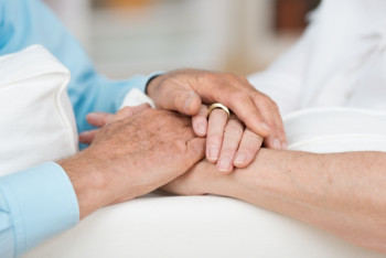 Фотография к новости: 88-летние супруги вылечились от коронавируса в Испании