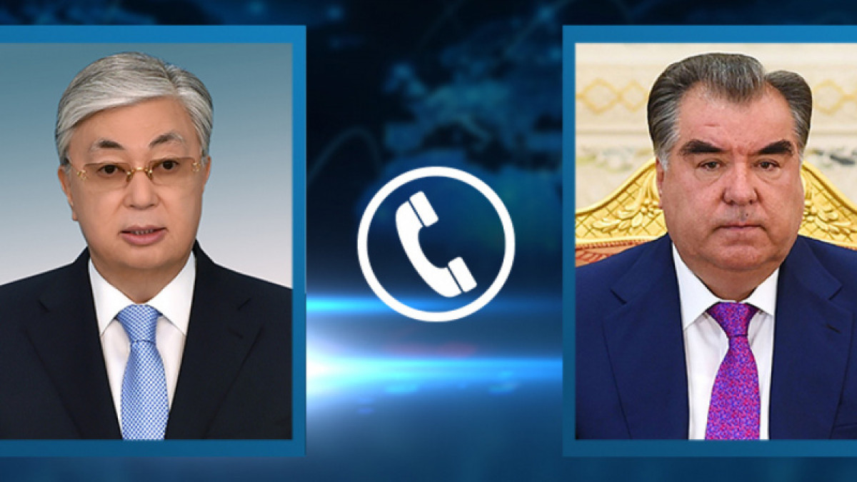 Рахмон поблагодарил Токаева за гуманитарную помощь для Таджикистана