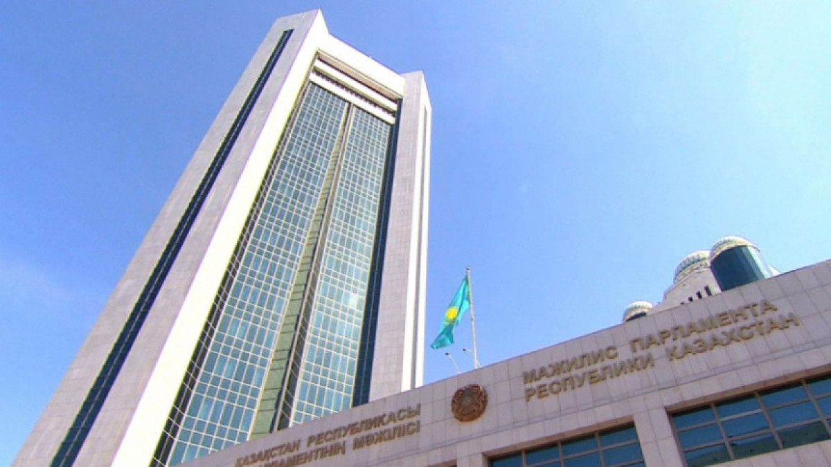 Регистрацию сделок купли-продажи, дарения и аренды предлагают перевести в электронный формат