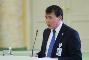 Фотография к новости: Законность распределения премий медикам и главному санврачу Алматы проверит антикоррупционная служба