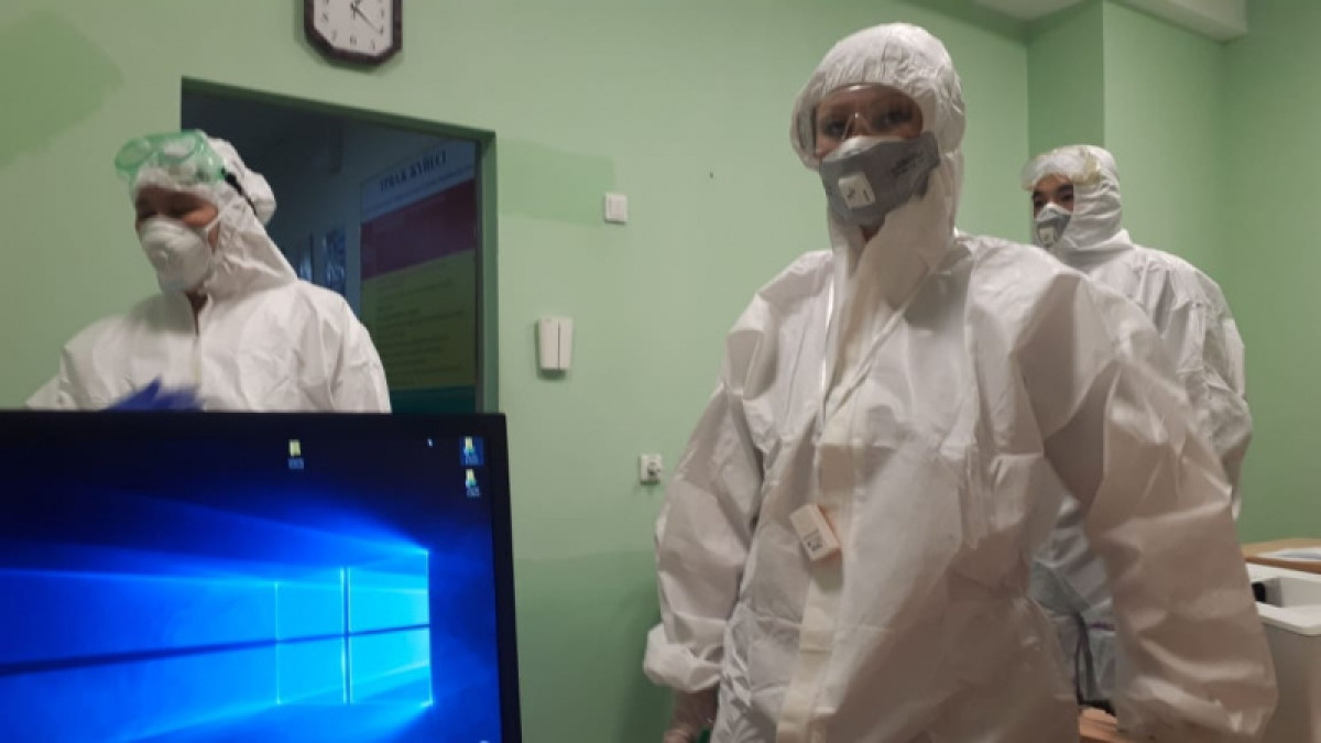 "Люди плачут, когда у них подтверждается коронавирус" – врач-инфекционист из Нур-Султана