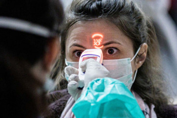 Фотография к новости: Facebook начнет уведомлять о фейках про COVID-19