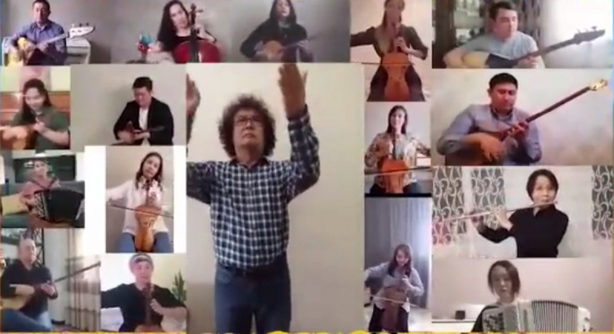 Не выходя из дома: актауские оркестранты сыграли онлайн кюй "Адай"
