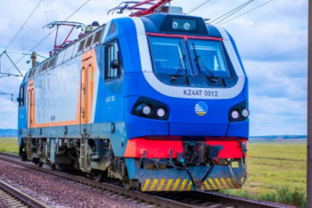 Фотография к новости: Локомотив насмерть сбил мужчину в Карагандинской области